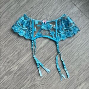 NWOT kilo brava turquoise garter belt sz s